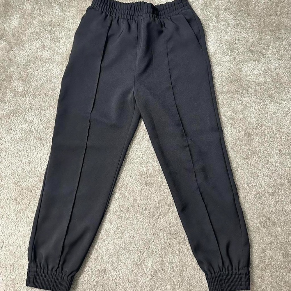 Shinestar Black Pintuck Joggers – Size Medium – Vertical Seam Detail